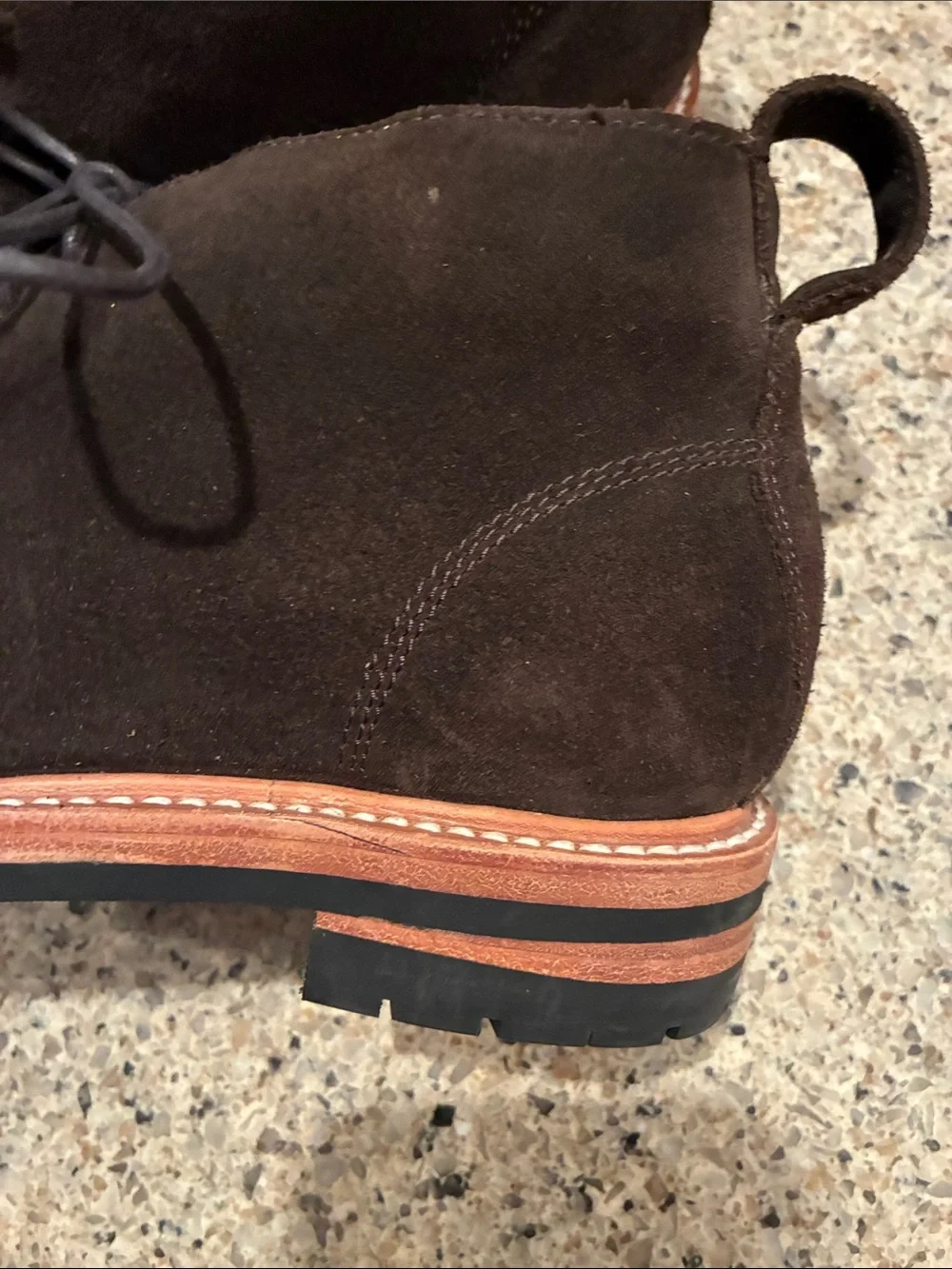 Men's 8 Taylor Stitch (The Chukka) Dark Brown Suede Chukka Boots - Lace-Up. NWOT